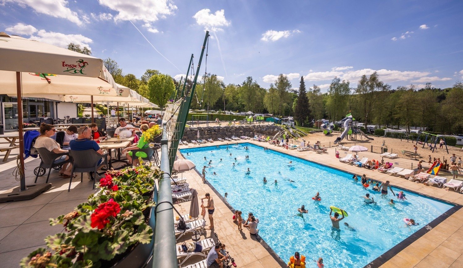 Ardennes camping Bertrix restaurant terrace